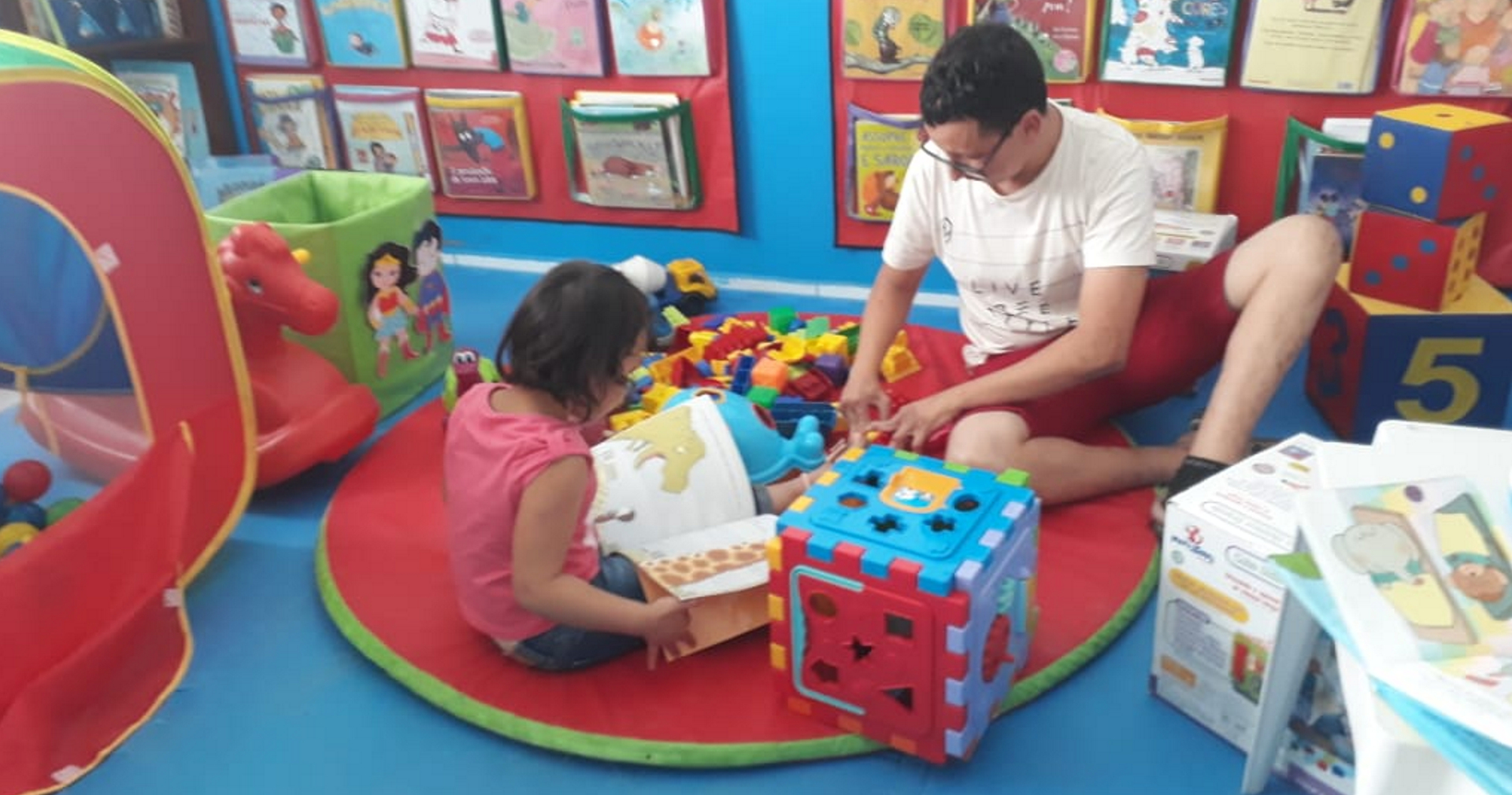 kit_pacaraima_1 Fundação Abrinq entrega kit de livros e brinquedos para creche em Pacaraima (RR)