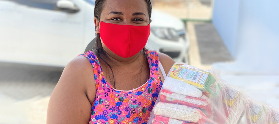 noticias_0 Com o apoio da empresa GAM, Fundação Abrinq doa 220 cestas básicas para famílias que precisam