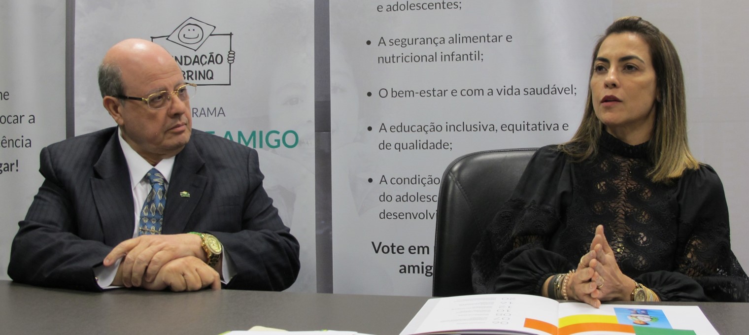 Soraya Thornicke Soraya Thronicke assina termo de compromisso com a Fundação Abrinq